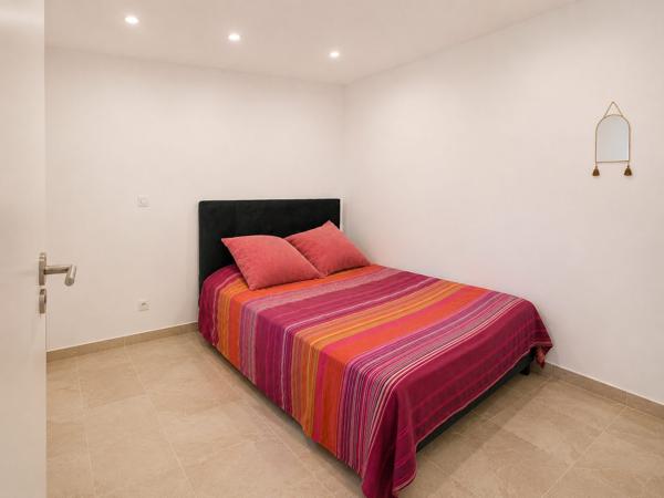 Maison individuelle renovée jardin et garage + annexe de 40m2