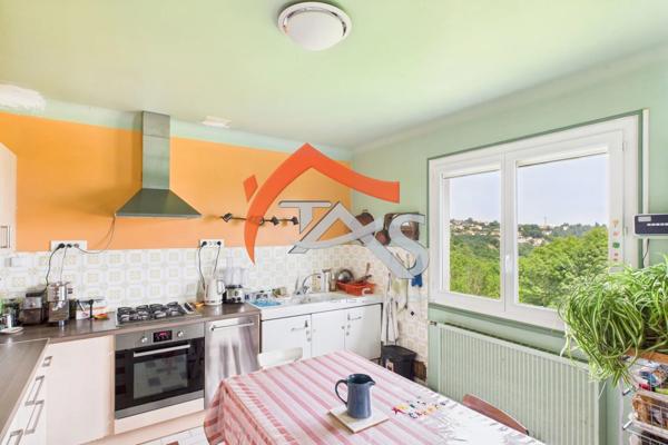 Vente Maison 6 pièces 140 m2 à Genilac