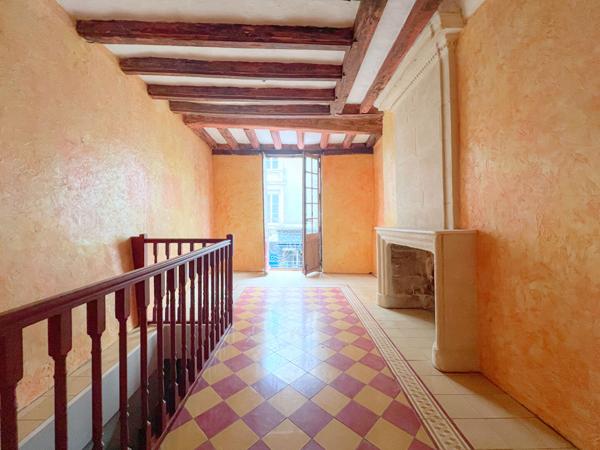 Immeuble historique datant de 1556 à vendre dans l’hyper-centre d’Angers « Maison Liger »