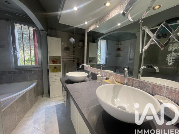 Maison à vendre 4 pièces 150 m² Le Muy