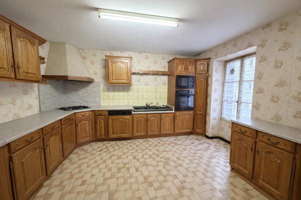 Maison DIJON 5 Pièces 127.6 m²  "gare jardin arquebuse"