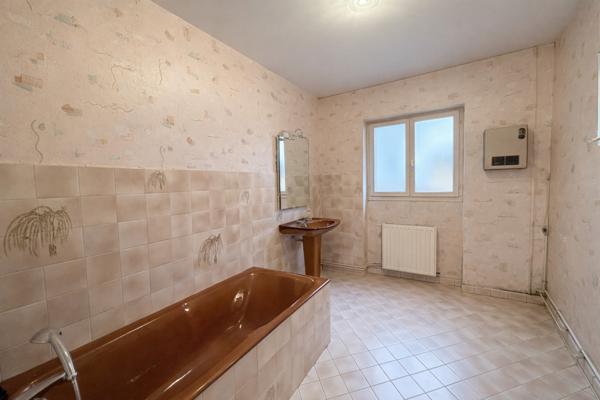 Maison DIJON 5 Pièces 127.6 m²  "gare jardin arquebuse"