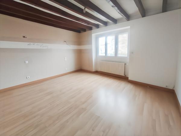 Maison Le Mesnil En Vallée 4 pièce(s)