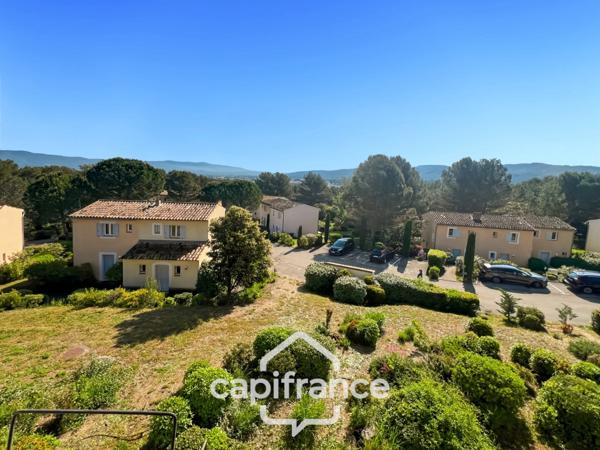 DOMAINE DE PONT ROYAL Appartement meublé DERNIER ETAGE vue dégagée 31m2 et 7 m2 de loggia , 1 chambre double & salle de bains