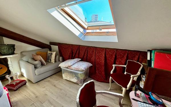 Appartement à vendre    3 pièces • 55 m2 Sète