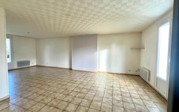 Maison à vendre    4 pièces •  Saintes