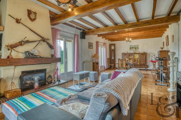 Ensemble immobilier composé d'une maison et de 3 appartements loués, à vendre à Pujols