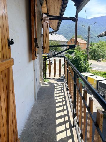 Maison mitoyenne sur 3 niveaux