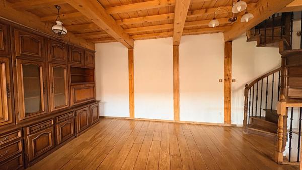 Maison mitoyenne sur 3 niveaux