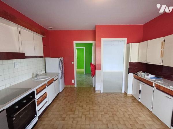 Tenement immobilier mixte habitation commercial