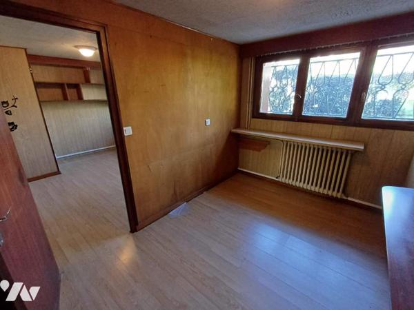 Tenement immobilier mixte habitation commercial