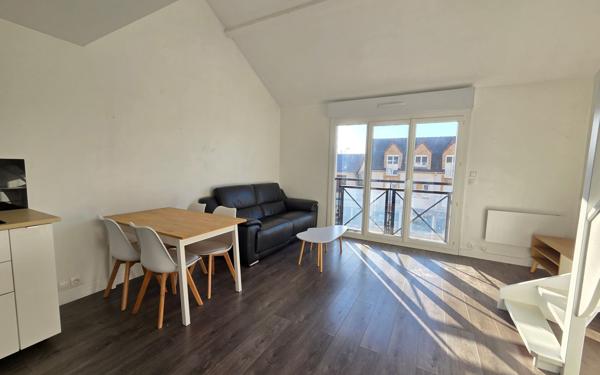 Appartement à louer    2 pièces • 36 m2 Sainte-Geneviève-des-Bois
