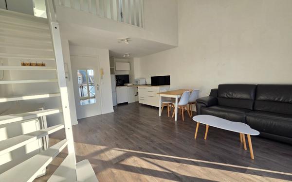 Appartement à louer    2 pièces • 36 m2 Sainte-Geneviève-des-Bois