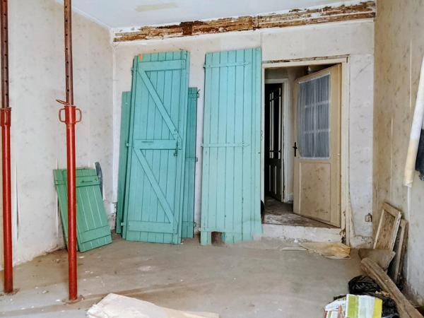 Maison de ville à rénover 100 % – Idéal investisseur