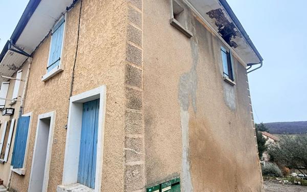 Maison à vendre    3 pièces •  Montrigaud