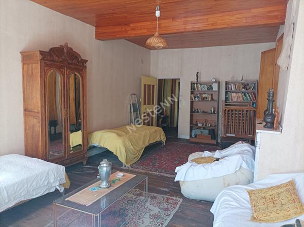 A VENDRE BÂTISSE DE CARACTÈRE AU COUR DE BÉLESTA - POTENTIEL EXCEPTIONNEL