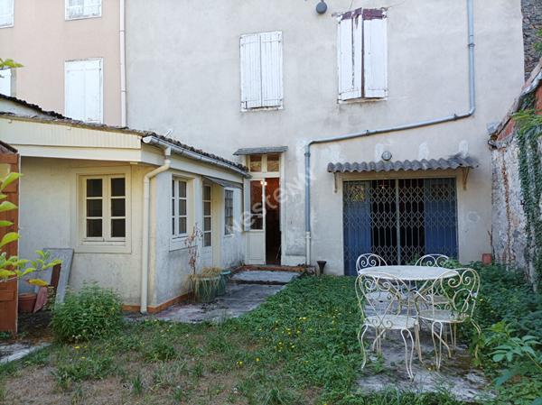 A VENDRE BÂTISSE DE CARACTÈRE AU COUR DE BÉLESTA - POTENTIEL EXCEPTIONNEL