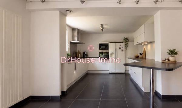 Maison à vendre 8 pièces de 250 m²