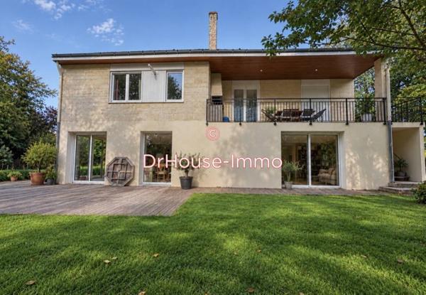Maison à vendre 8 pièces de 250 m²