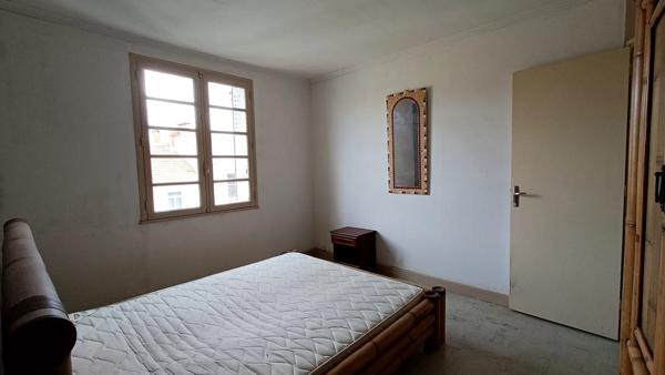 T2 LUMINEUX À RÉNOVER – QUARTIER CENTRAL ET CALME - BÉZIERS - PROCHE ARÈNES ET MÉDIATHÈQUE