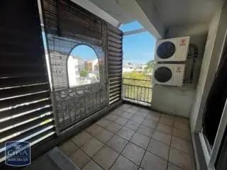 Appartement à louer 3 pièces 77.84m² Saint-Denis (97400)
