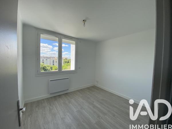Location appartement 4 pièces 69 m² Montpellier