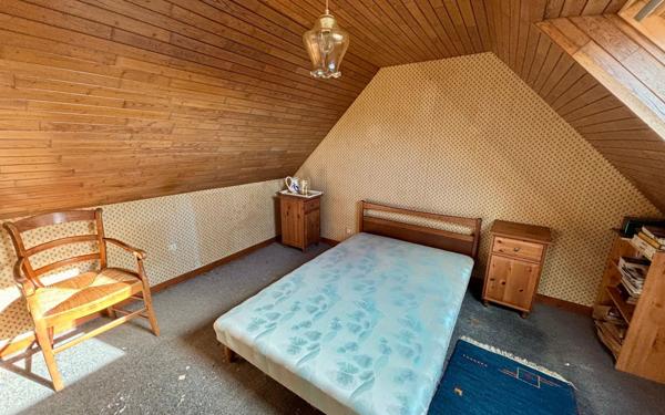 Maison à vendre    5 pièces •  Esquibien