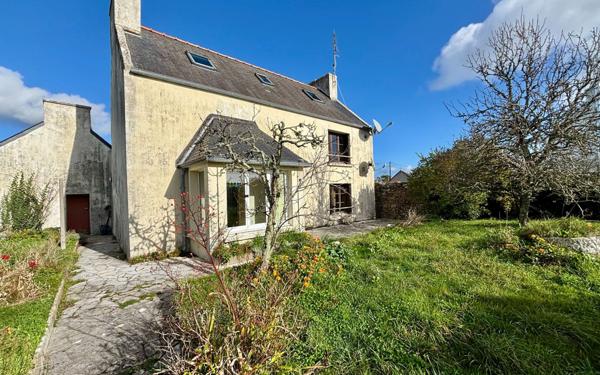 Maison à vendre    5 pièces •  Esquibien
