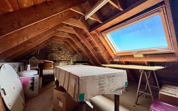 Maison à vendre    5 pièces •  Esquibien