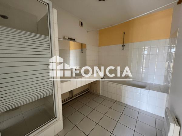 Location Appartement 4 pièces 87.92 m² - 12-14 RUE DUBOS Villenave D'ornon 33140