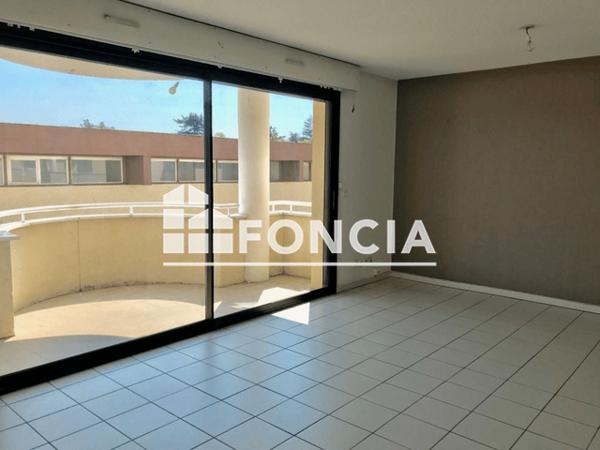Location Appartement 4 pièces 87.92 m² - 12-14 RUE DUBOS Villenave D'ornon 33140