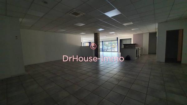 Commerce à vendre 10 pièces de 1 200 m²