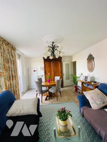 Appartement lumineux de 85m²loi carrez situé à COUDEKERQUE-BRANCHE.