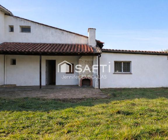 Ensemble immobilier : Garages / locaux d’activité 140 m² – Accès large – Idéal artisan ou investisseur – Latresne