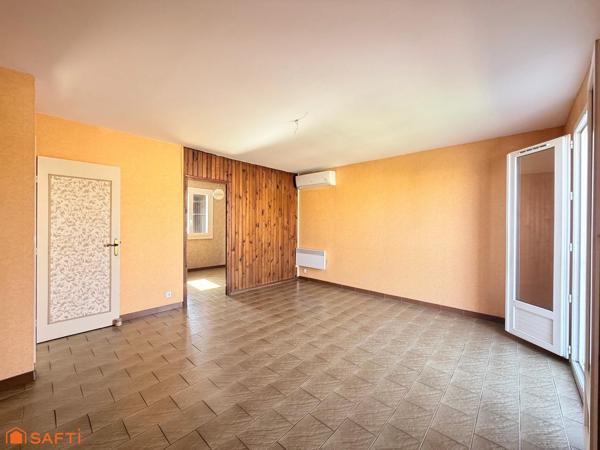 Maison de deux appartements deux faces, avec jardin sans vis à vis.