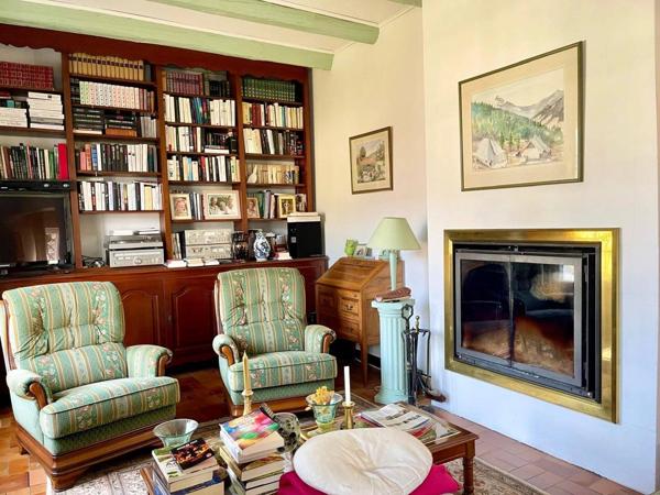 Aix'plore Immboilier vous propose cette maison de 177 m².