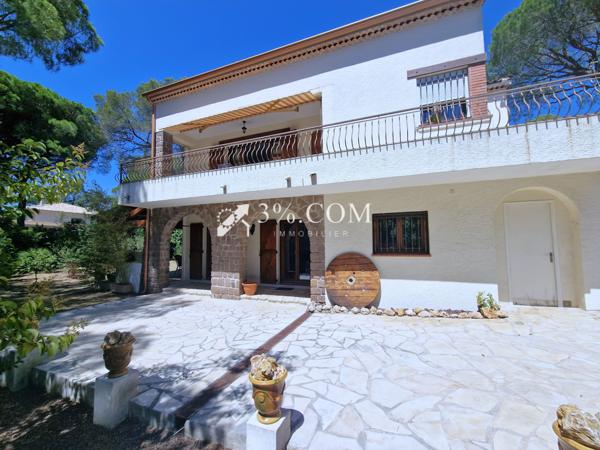 Villa 7 pièce(s) 5 chambre(s) 157 m²