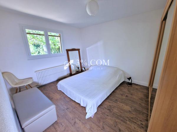 Villa 7 pièce(s) 5 chambre(s) 157 m²