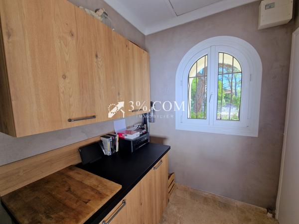 Villa 7 pièce(s) 5 chambre(s) 157 m²