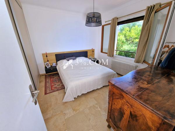 Villa 7 pièce(s) 5 chambre(s) 157 m²