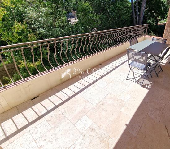 Villa 7 pièce(s) 5 chambre(s) 157 m²