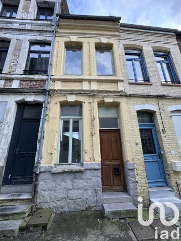 Maison 4 pièces de 70 m² à Aire-sur-la-Lys (62120)