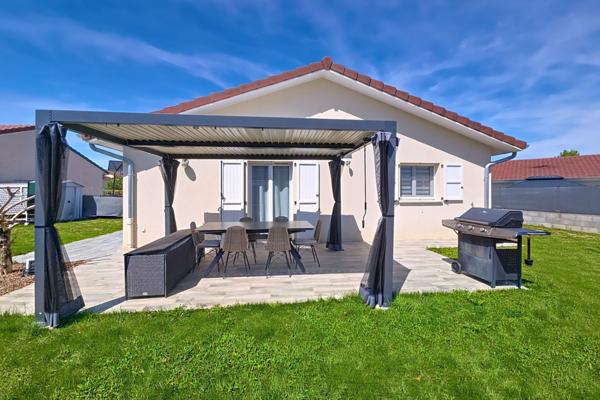 À vendre - Maison plain-pied, 5 pièces située à Charvieu-Chavagneux (38230)