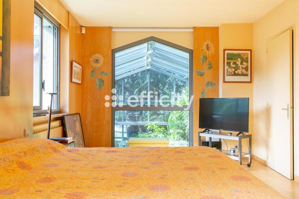 Maison
         7 pièces
        - 187 m² Bien prestige 440 000 € *