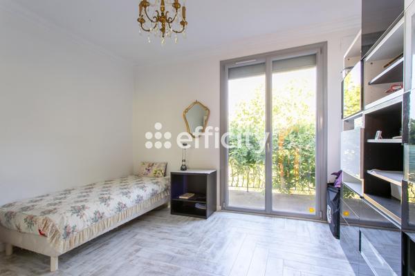 Maison
         7 pièces
        - 187 m² Bien prestige 440 000 € *