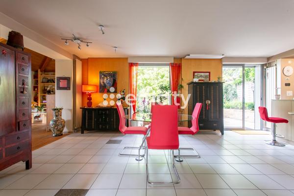 Maison
         7 pièces
        - 187 m² Bien prestige 440 000 € *
