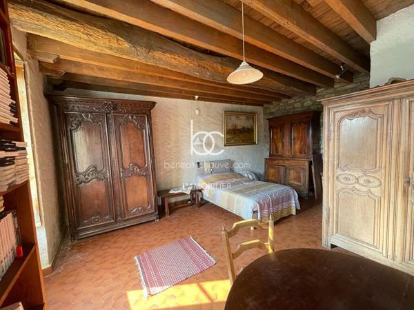 THEIX NOYALO Maison 10 pièces 285 m²