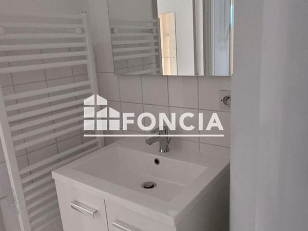 Location Studio 42.55 m² - 30 RUE BASSE Poitiers 86000