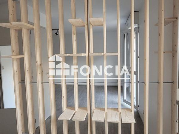 Location Studio 42.55 m² - 30 RUE BASSE Poitiers 86000