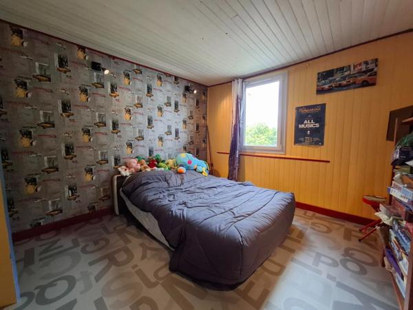 Maison à vendre - LEZOUX (63190) - 137 m² - 4 chambres - 252 000 euros